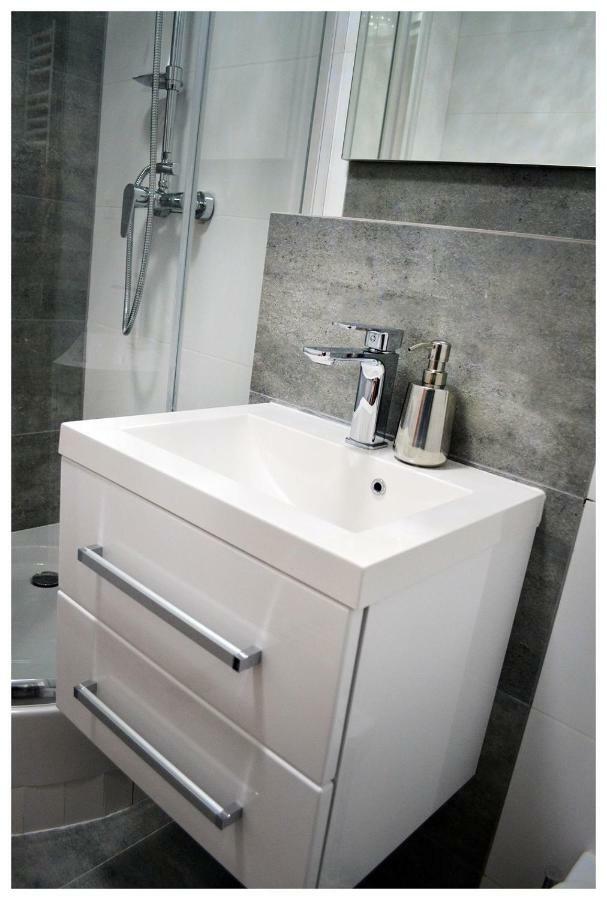 Color24 Apartament Stalowa Wola Kültér fotó